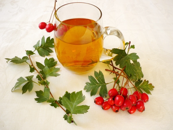  Drink hawthorn tea 2 hours after eating, it is not recommended to use it on an empty stomach