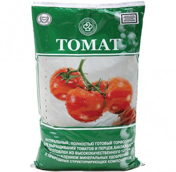  Για την αποβίβαση και τη συλλογή φυτωρίων είναι καλύτερο να χρησιμοποιήσετε έτοιμο έδαφος για ντομάτες.