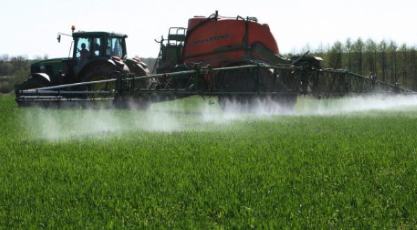  Irrigation of crops with ammonium nitrate solution